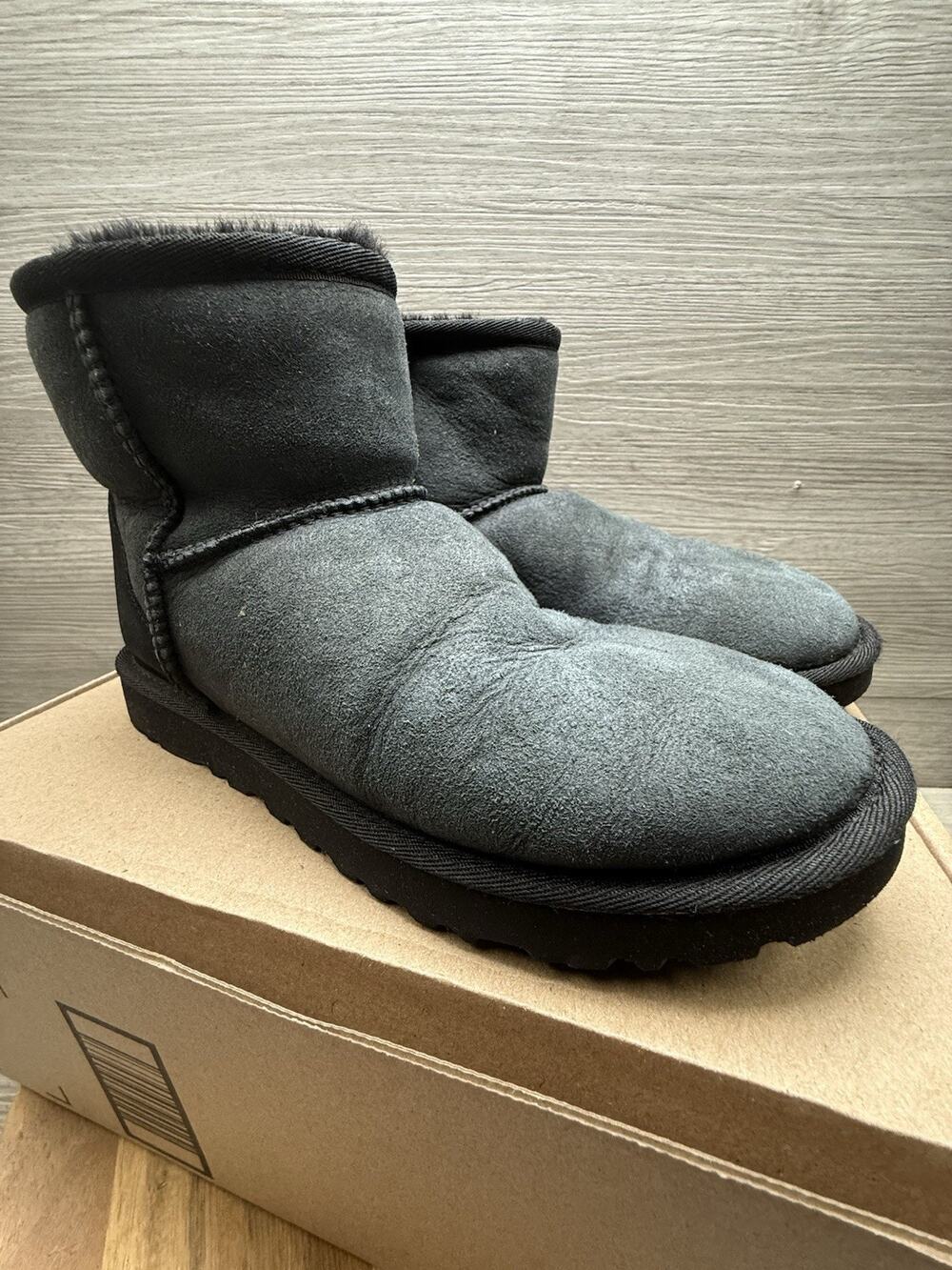 UGG Womens Classic Mini II Grey Boot Size 8 M